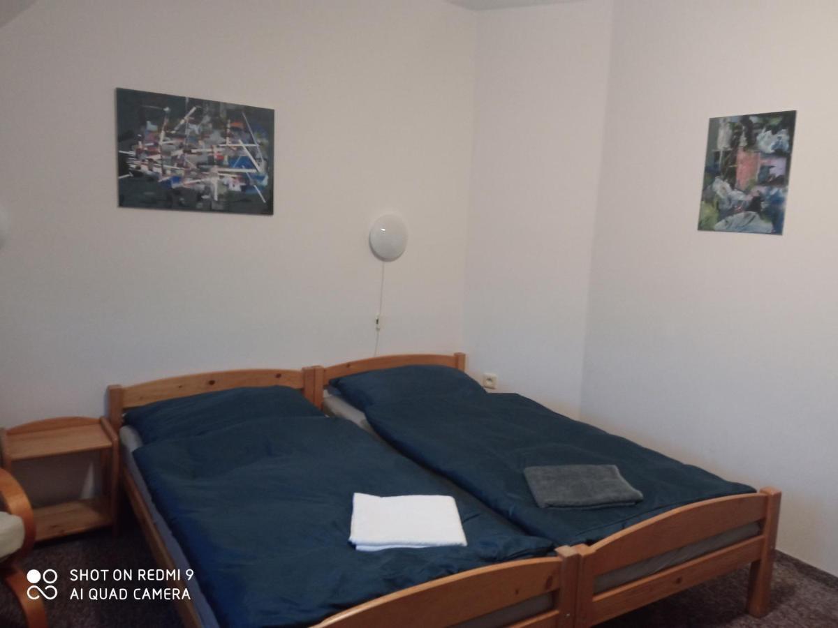 Apartman Violeta ฮาร์ราคอฟ ภายนอก รูปภาพ